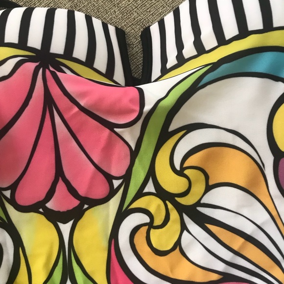 Multi color one piece bathing suit - Picture 6 of 8